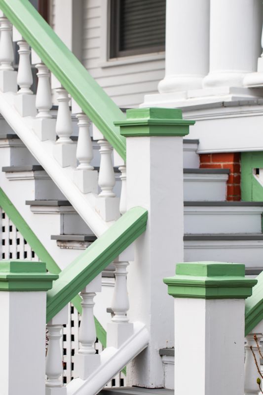 Inside Railing Features